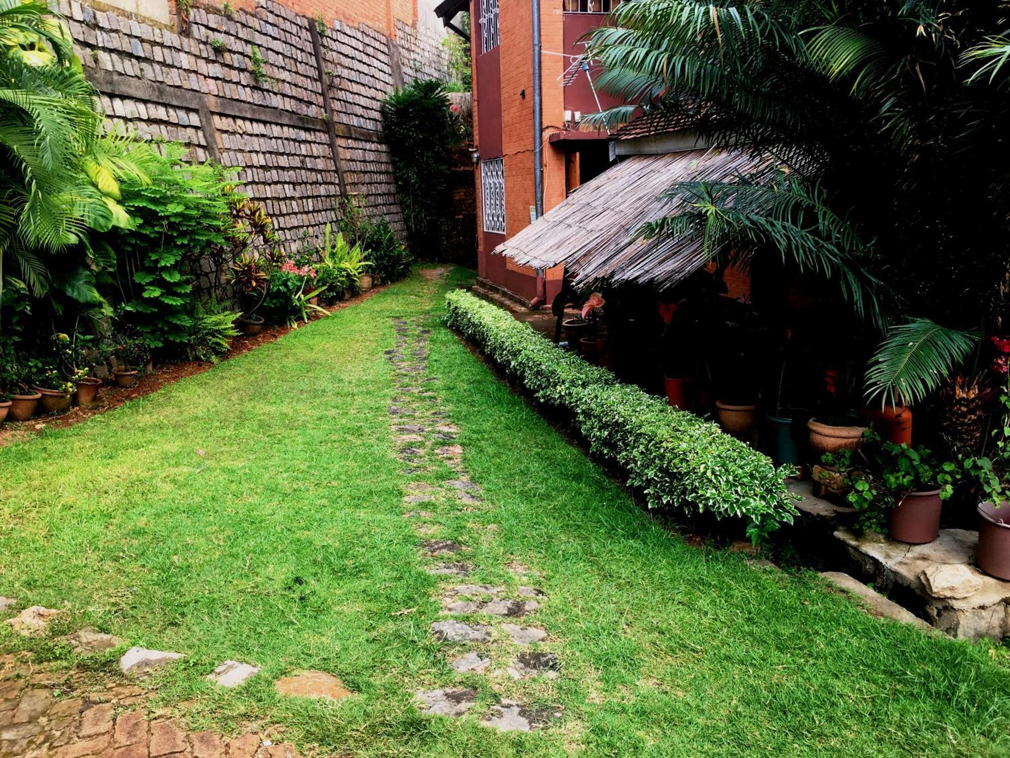 Le Fumoir Guest House Familiale Antananarivo Dış mekan fotoğraf